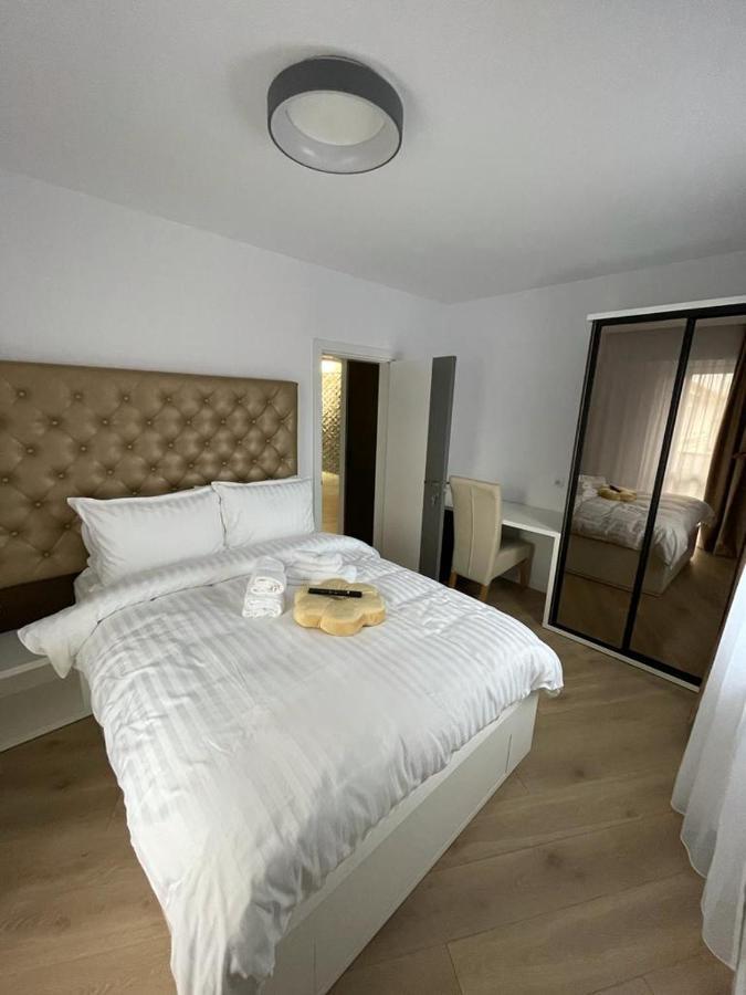 Adina Apartament جورا هومورولوي المظهر الخارجي الصورة