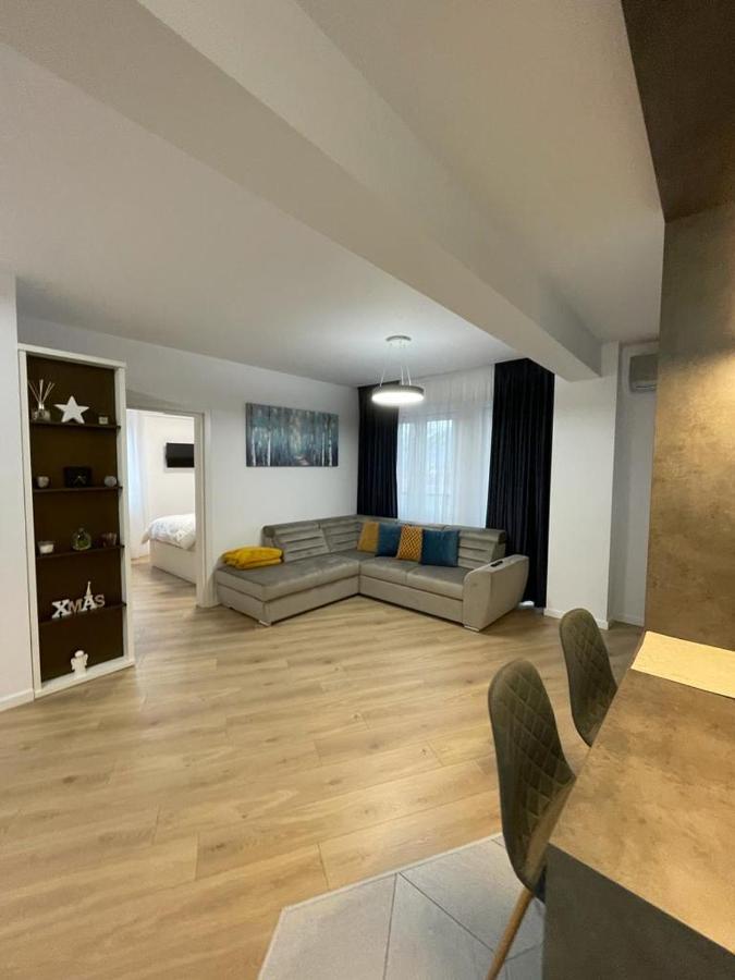 Adina Apartament جورا هومورولوي المظهر الخارجي الصورة
