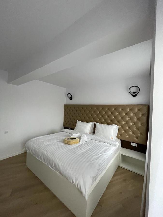 Adina Apartament جورا هومورولوي المظهر الخارجي الصورة