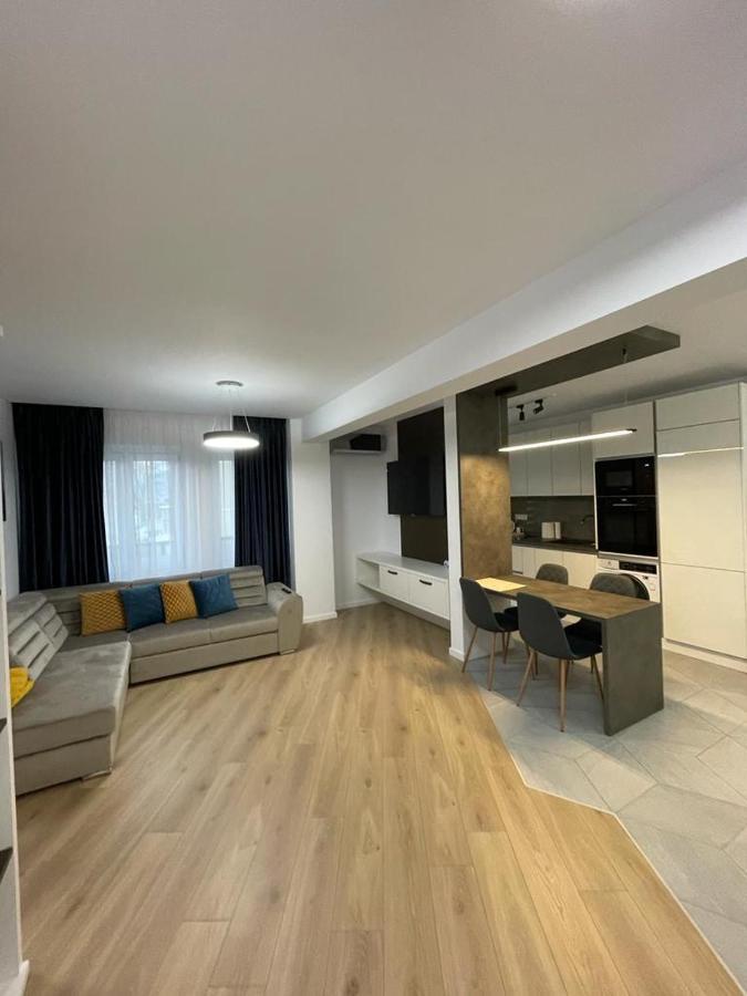 Adina Apartament جورا هومورولوي المظهر الخارجي الصورة