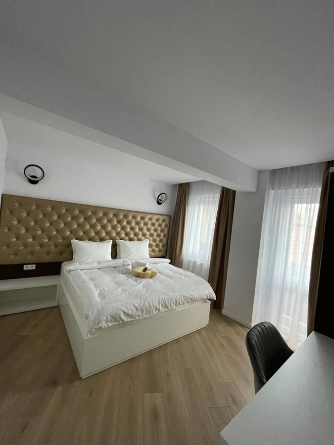 Adina Apartament جورا هومورولوي المظهر الخارجي الصورة